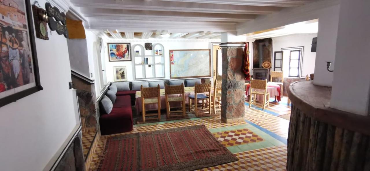Auberge Des Peupliers Cafe Restaurant Akhendachou n'Ait Ouffi Bagian luar foto