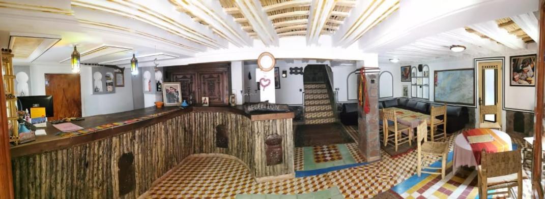 Auberge Des Peupliers Cafe Restaurant Akhendachou n'Ait Ouffi Bagian luar foto
