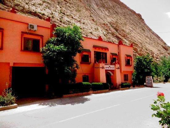 Auberge Des Peupliers Cafe Restaurant Akhendachou n'Ait Ouffi Bagian luar foto