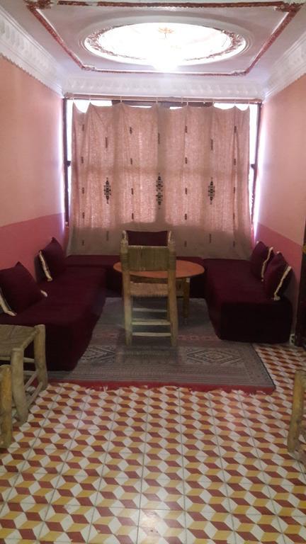 Auberge Des Peupliers Cafe Restaurant Akhendachou n'Ait Ouffi Bagian luar foto