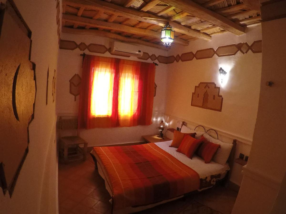 Auberge Des Peupliers Cafe Restaurant Akhendachou n'Ait Ouffi Bagian luar foto