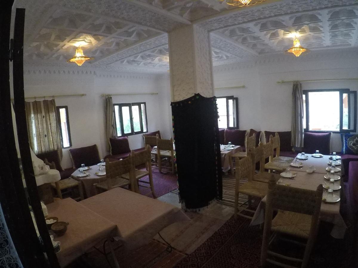 Auberge Des Peupliers Cafe Restaurant Akhendachou n'Ait Ouffi Bagian luar foto